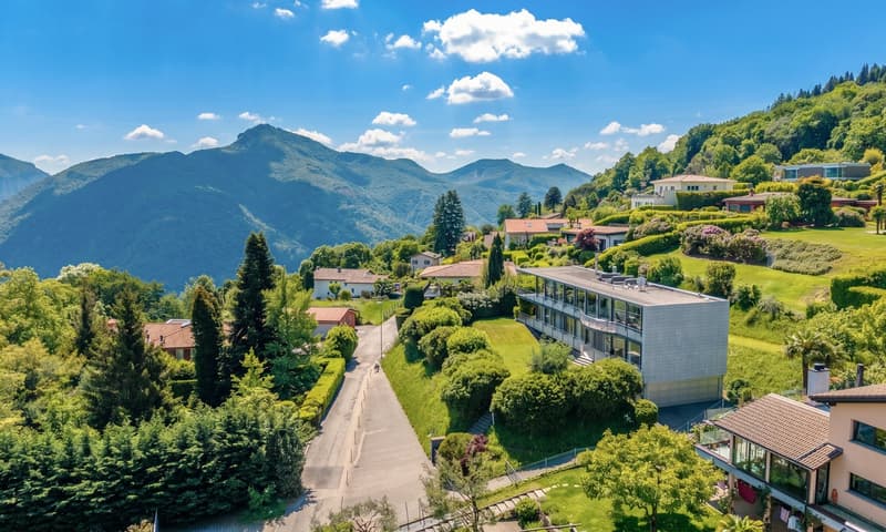 Villa di Lusso a Carona – Eleganza e Panorama Mozzafiato sul Lago (4)