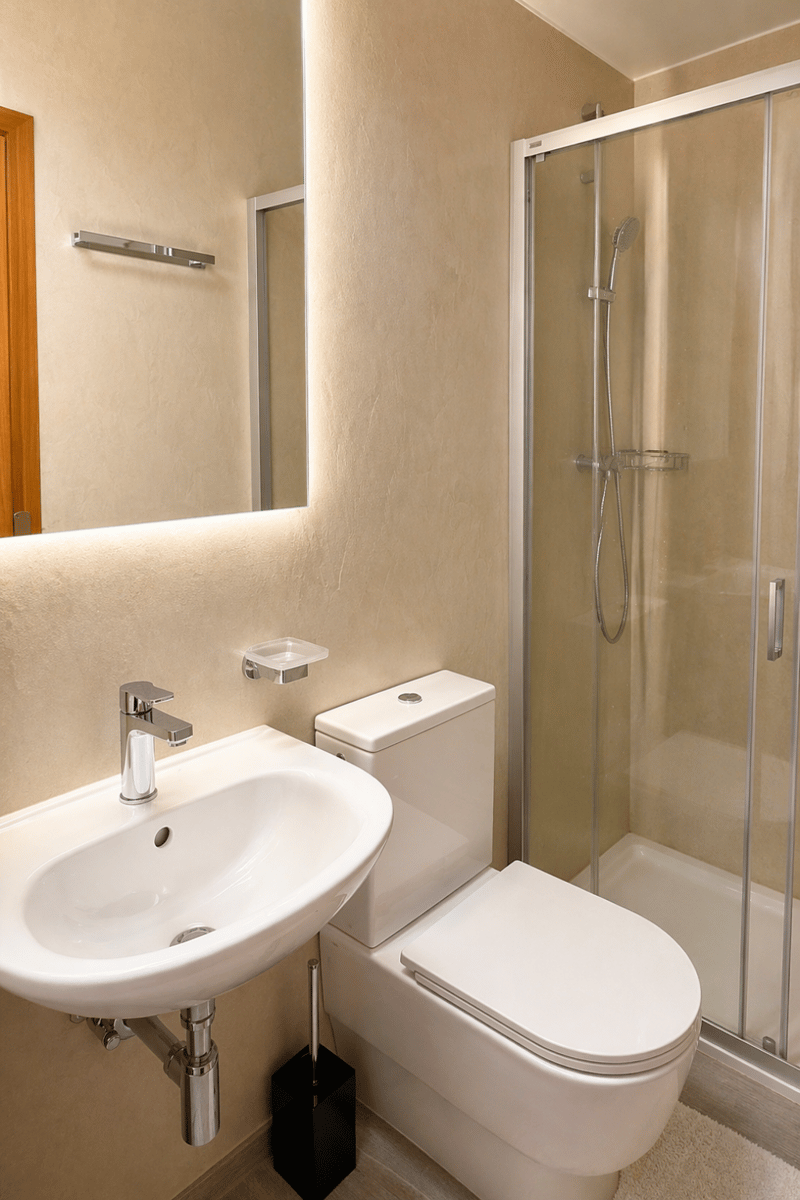 3.5 locali, ristrutturato con box privato, Paradiso AV096-22 (13)