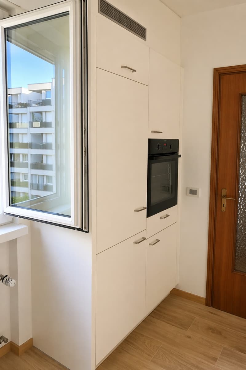 2.5 locali, ristrutturato, balcone e box privato, Paradiso (AV094 – PPP 9) (4)