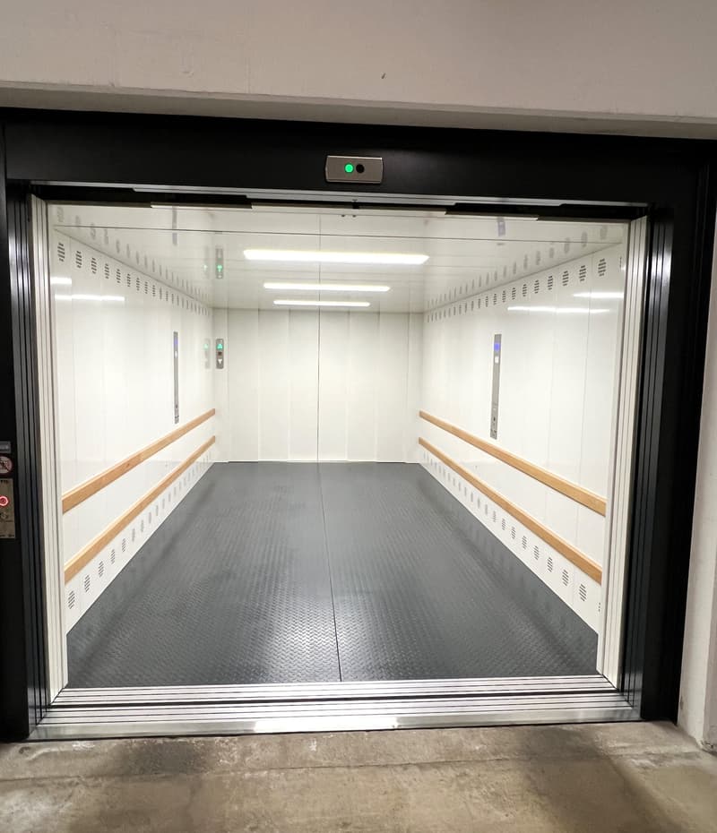 Posto auto "in-line" in garage AV100 (5)