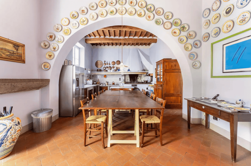 TOSKANA – Historische Villa in Hügelland, 4 km von Lucca entfernt + 3,3 Hektar Olivenhain und Weinberg (6)