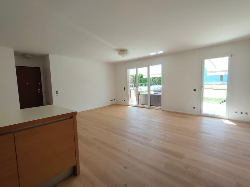 Bissone - Appartement exclusif avec jardin et vue à couper le souffle sur le lac de Lugano (8)