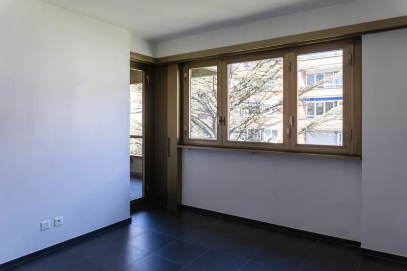 Elegant 7-room apartment with panoramic lake views (5)