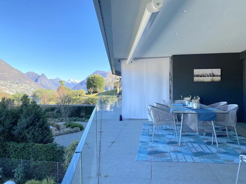 Luxury 4.5-room apartment with panoramic lake view terrace (4)