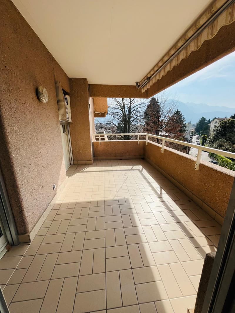 Helles 4.5-Zimmer-Apartment mit Doppelgarage in Lugano (4)
