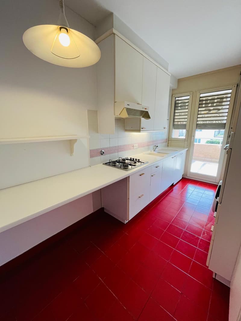 Helles 4.5-Zimmer-Apartment mit Doppelgarage in Lugano (6)