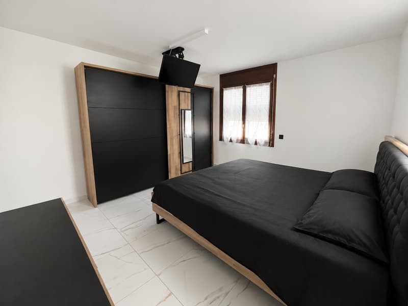 Elegante 4.5 locali con vista lago (9)