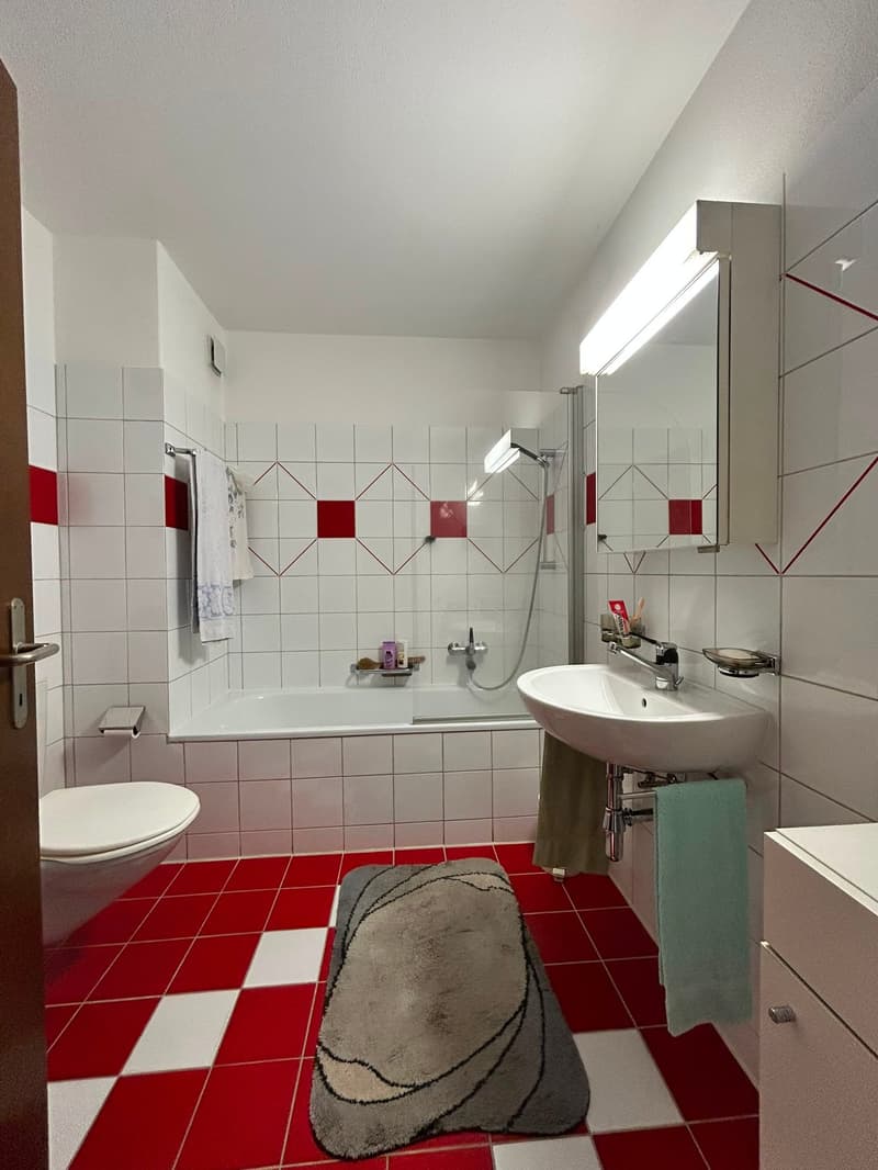 Elegante appartamento di 3,5 locali in vendita a Vezia con terrazzo (8)