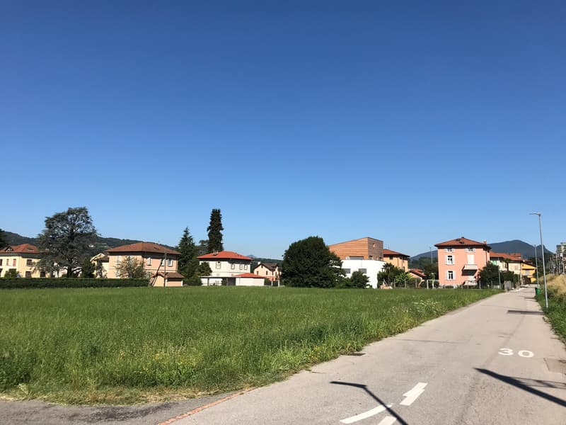 Terreno edificabile di facile accesso (7)