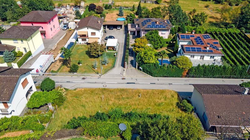 Centovalli, Baugrundstück in Wohngebiet. (4)