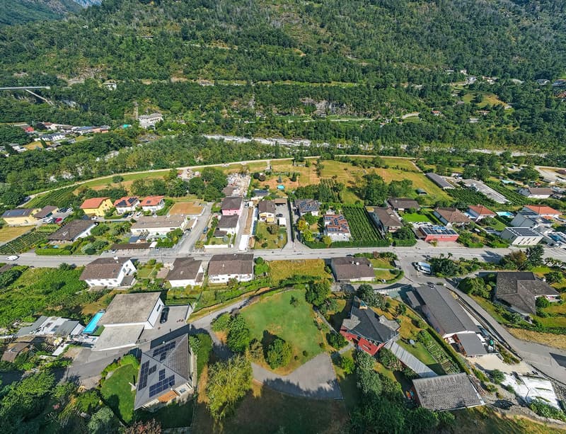 Centovalli, Baugrundstück in Wohngebiet. (5)