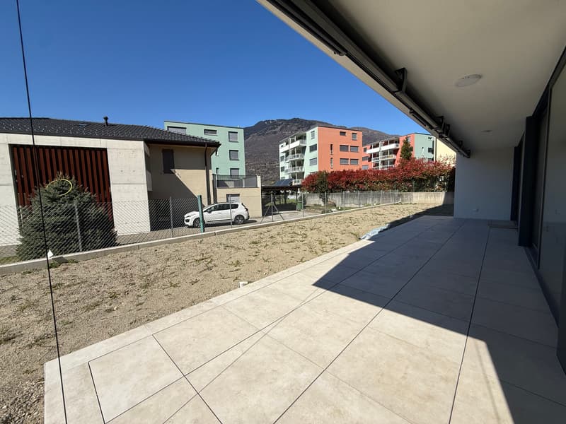 Appartement moderne avec jardin à Giubiasco (5)