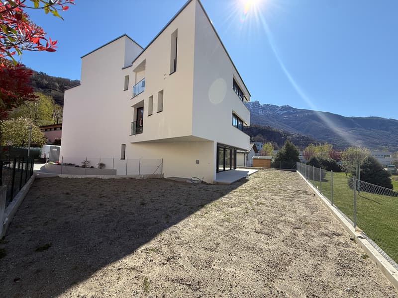 Appartement moderne avec jardin à Giubiasco (6)