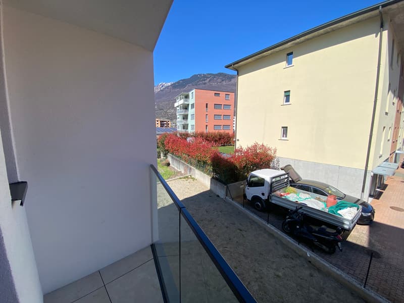 Modern apartment with terrace in Giubiasco (10)
