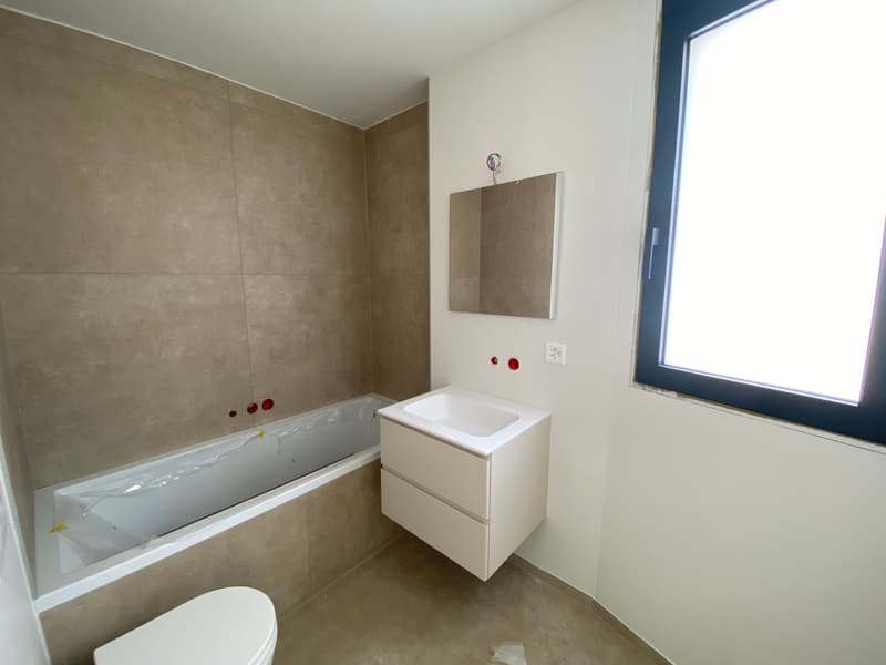 Modern apartment with terrace in Giubiasco (13)