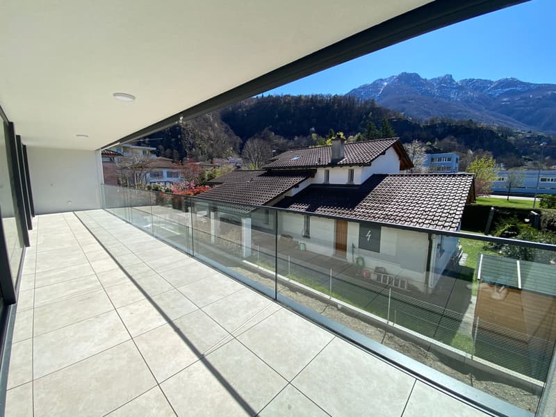 Modern apartment with terrace in Giubiasco (2)