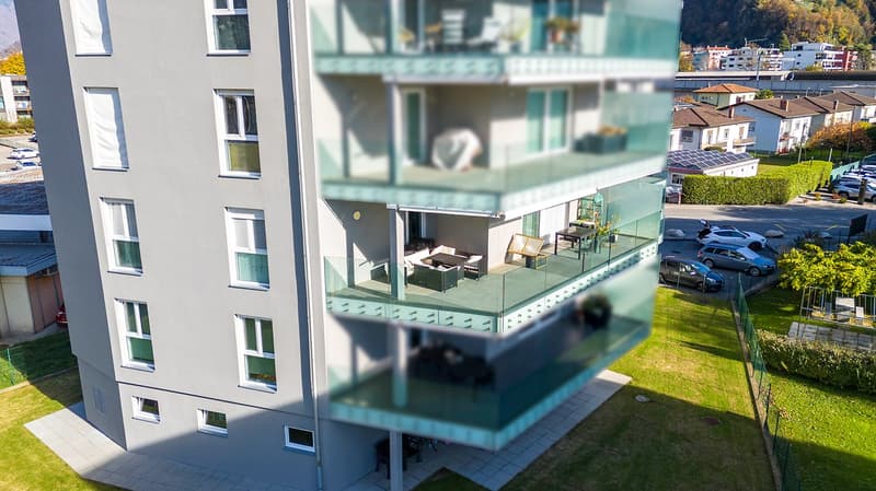 Appartement moderne 4.5 pièces avec balcon et garage à Bellinzona (23)