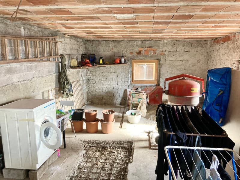 Haus zum renovieren in Monte Brè (4)