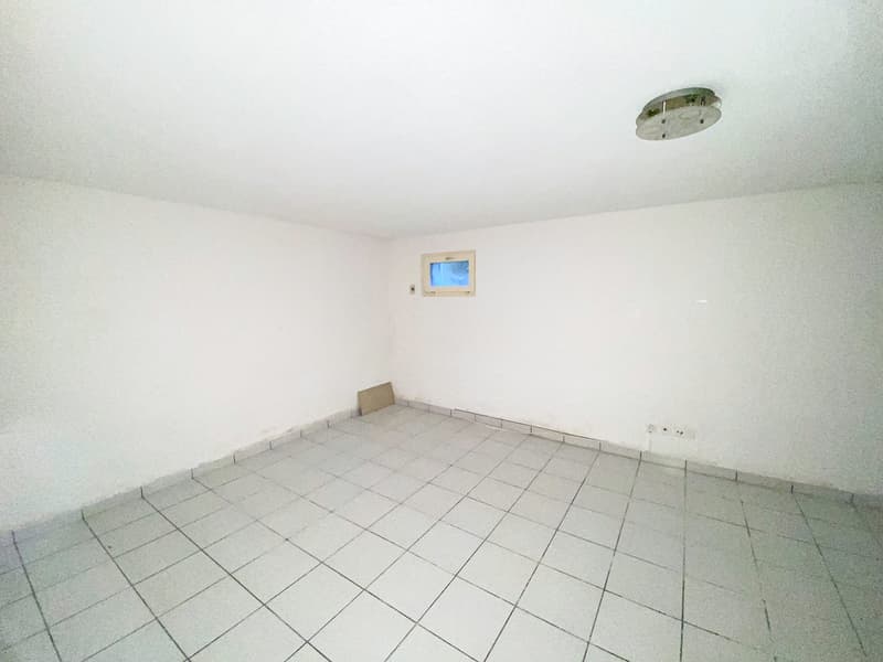 Casa unifamiliare con piscina a Minusio / Villetta mit Pool (29)