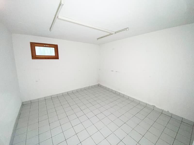 Casa unifamiliare con piscina a Minusio / Villetta mit Pool (32)