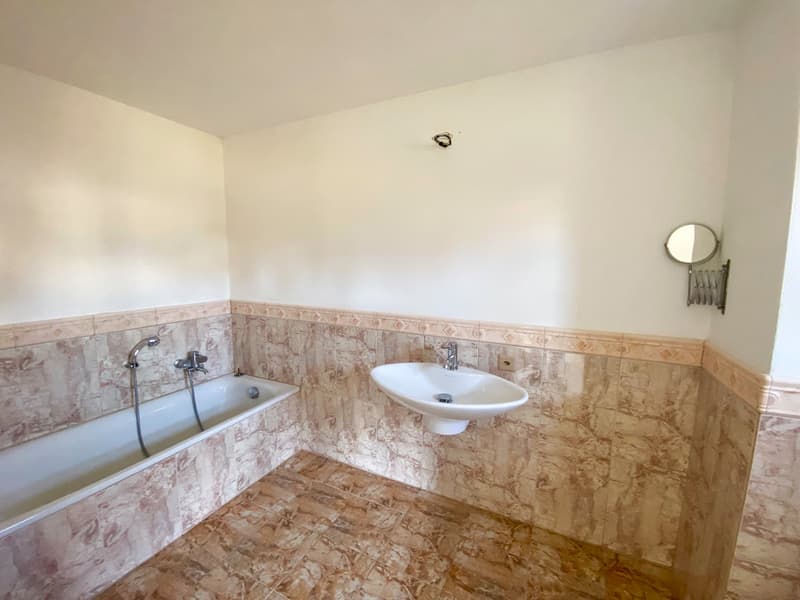 Casa unifamiliare con piscina a Minusio / Villetta mit Pool (17)