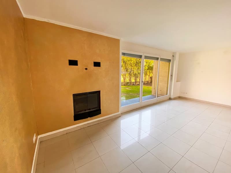 Casa unifamiliare con piscina a Minusio / Villetta mit Pool (8)
