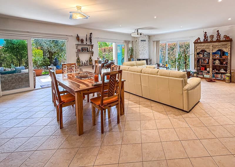 Grand 5,5 pièces avec jardin (11)