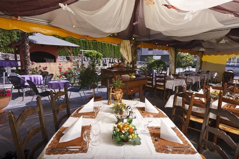 Kleine Pension mit Restaurant (1)