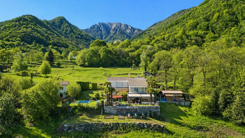 Seconda casa! Oasi nella natura con giardino, piscina e pergola (17)