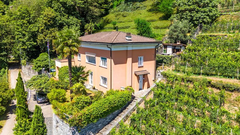 Traumhafte Villa in der Natur mit atemberaubendem Panoramablick (2)
