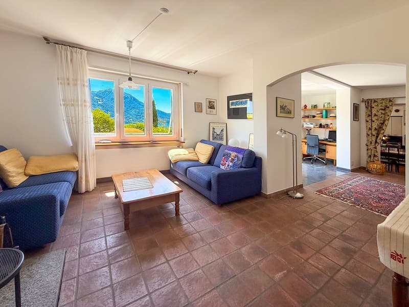 Traumhafte Villa in der Natur mit atemberaubendem Panoramablick (13)