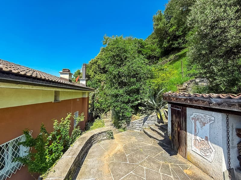 On Lake Maggiore, in Ticino, Holiday Home with Panoramic View (26)
