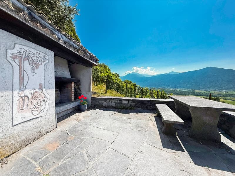 On Lake Maggiore, in Ticino, Holiday Home with Panoramic View (22)