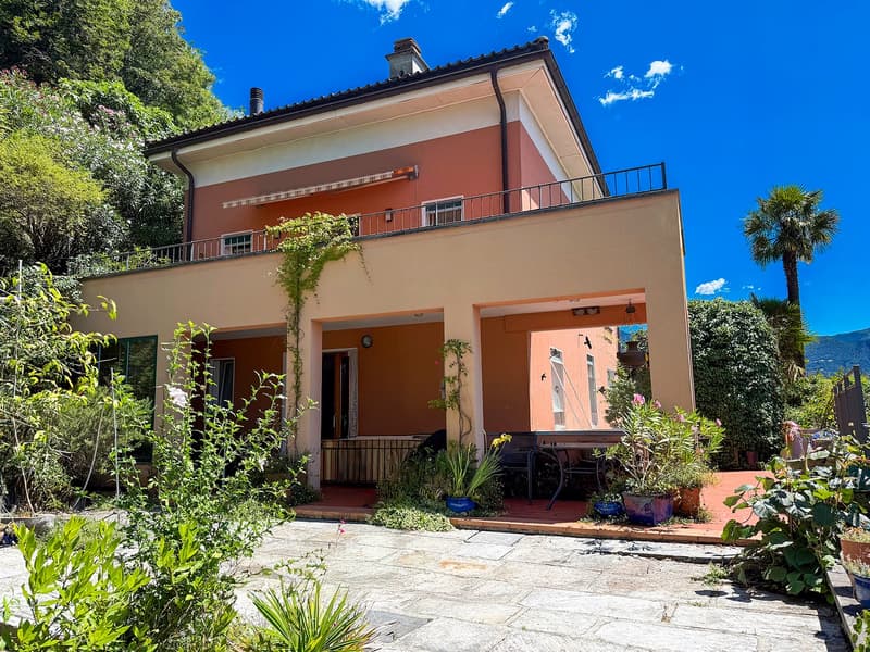 On Lake Maggiore, in Ticino, Holiday Home with Panoramic View (1)