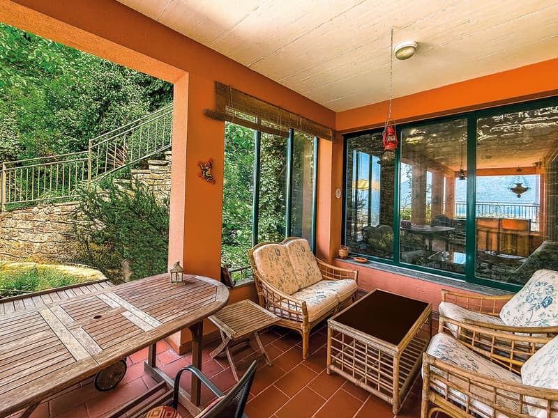 On Lake Maggiore, in Ticino, Holiday Home with Panoramic View (13)