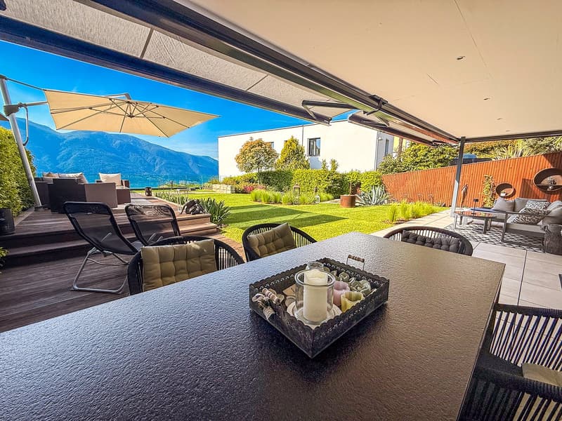 Appartamento 3.5 locali con giardino e vista panoramica sul lago (10)
