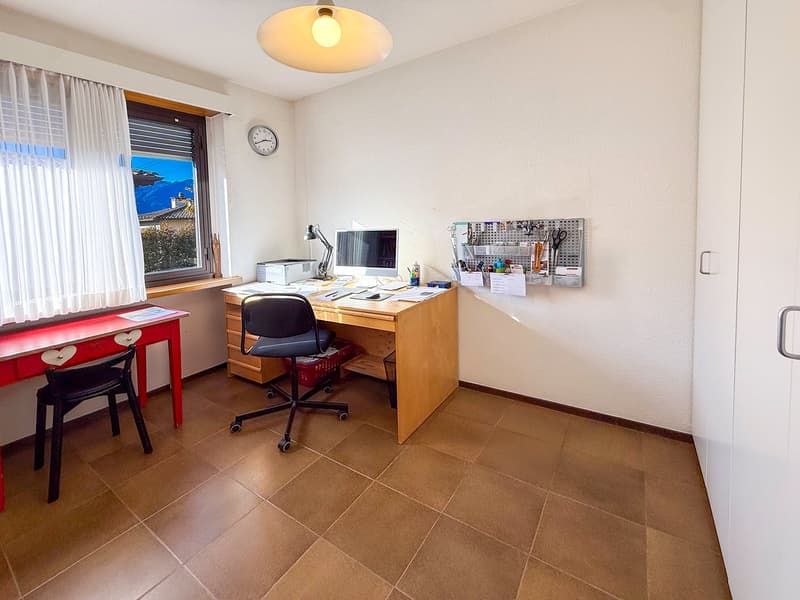 Haus mit zwei Wohnungen und schönem Garten (16)