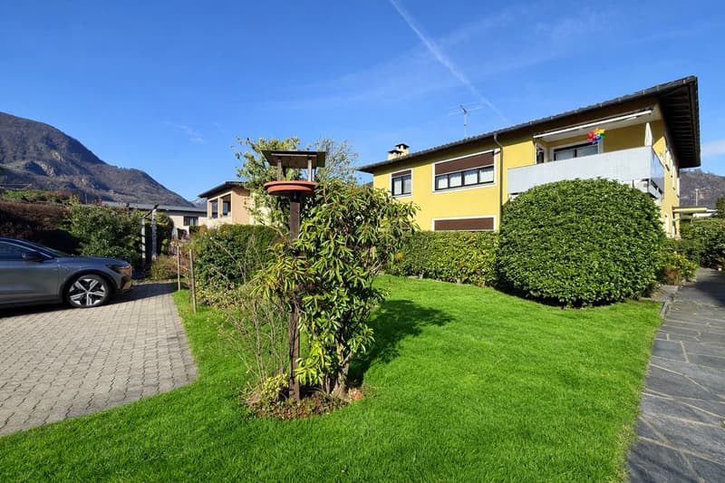 Haus mit zwei Wohnungen und schönem Garten (1)