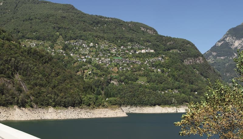 Terreno con progetto APPROVATO a Mergoscia (9)