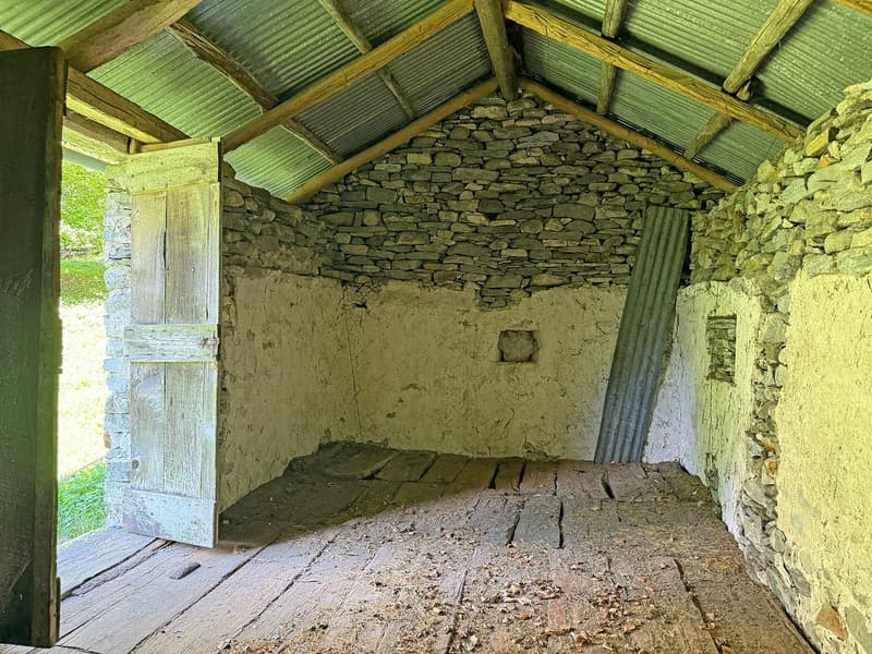 2 Rustici zur Renovierung mit Grundstück (13)