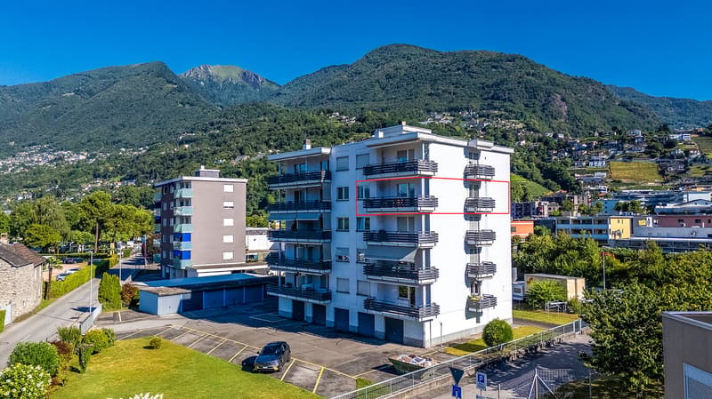 4.5 locali con vista aperta a Tenero - Terrasse und Weitsicht (20)