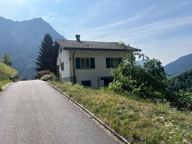 Casa unifamiliare di 7.5 locali a Marolta (2)