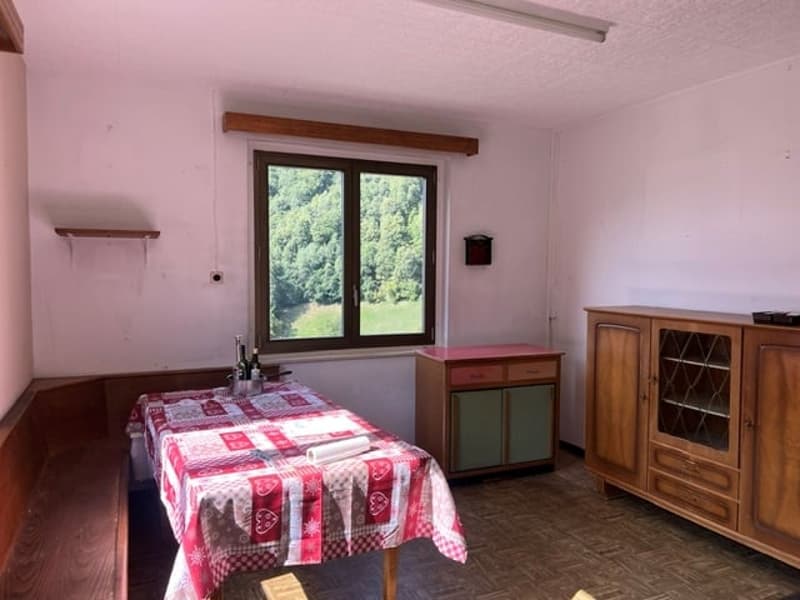 Casa unifamiliare di 7.5 locali a Marolta (3)