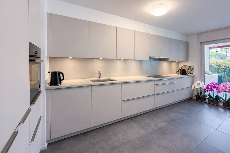 4,5-Zimmer-Wohnung mit Wintergarten und privat Garten (2)