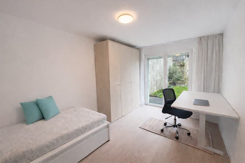 4,5-Zimmer-Wohnung mit Wintergarten und privat Garten (14)