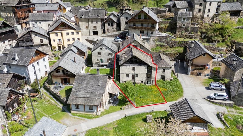 Typical Tessin House in Lavizzara Valley for Renovation (5)