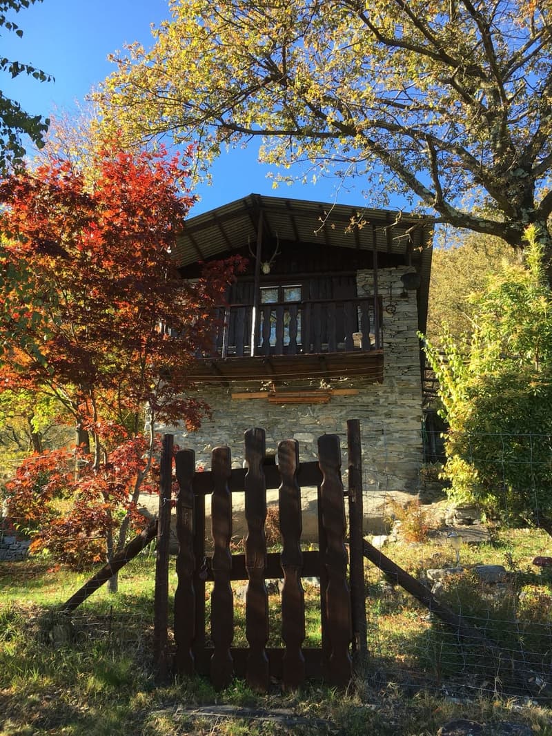 A retreat in the Ticino mountains – Rustico with breathtaking views (2)