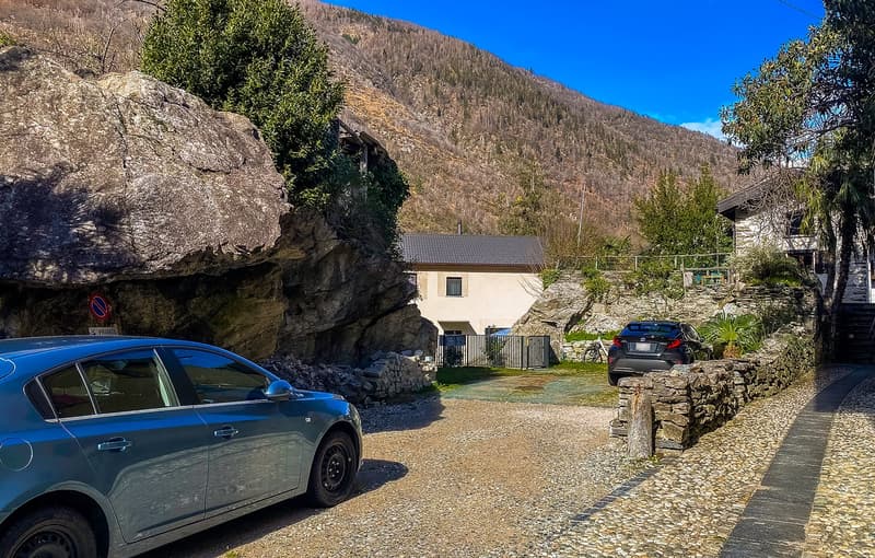 Grande casa unifamiliare a 3 minuti da Losone - POSSIBILITA' RENT TO BUY (21)