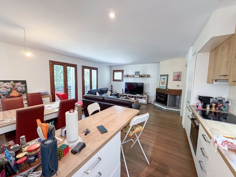 Casa con 4 appartamenti - Haus mit 4 Wohnungen - Vogorno (32)