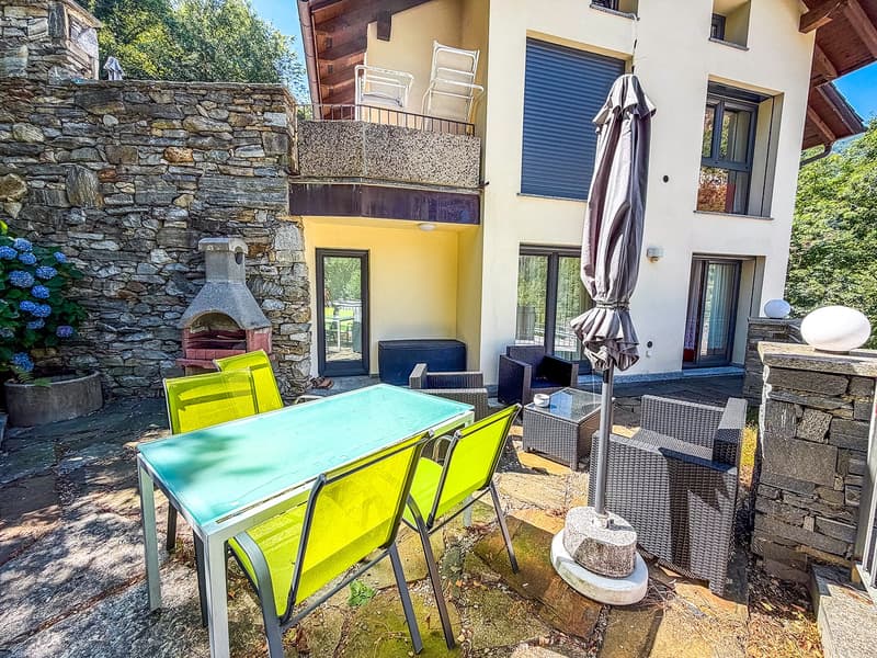 Casa con 4 appartamenti - Haus mit 4 Wohnungen - Vogorno (16)